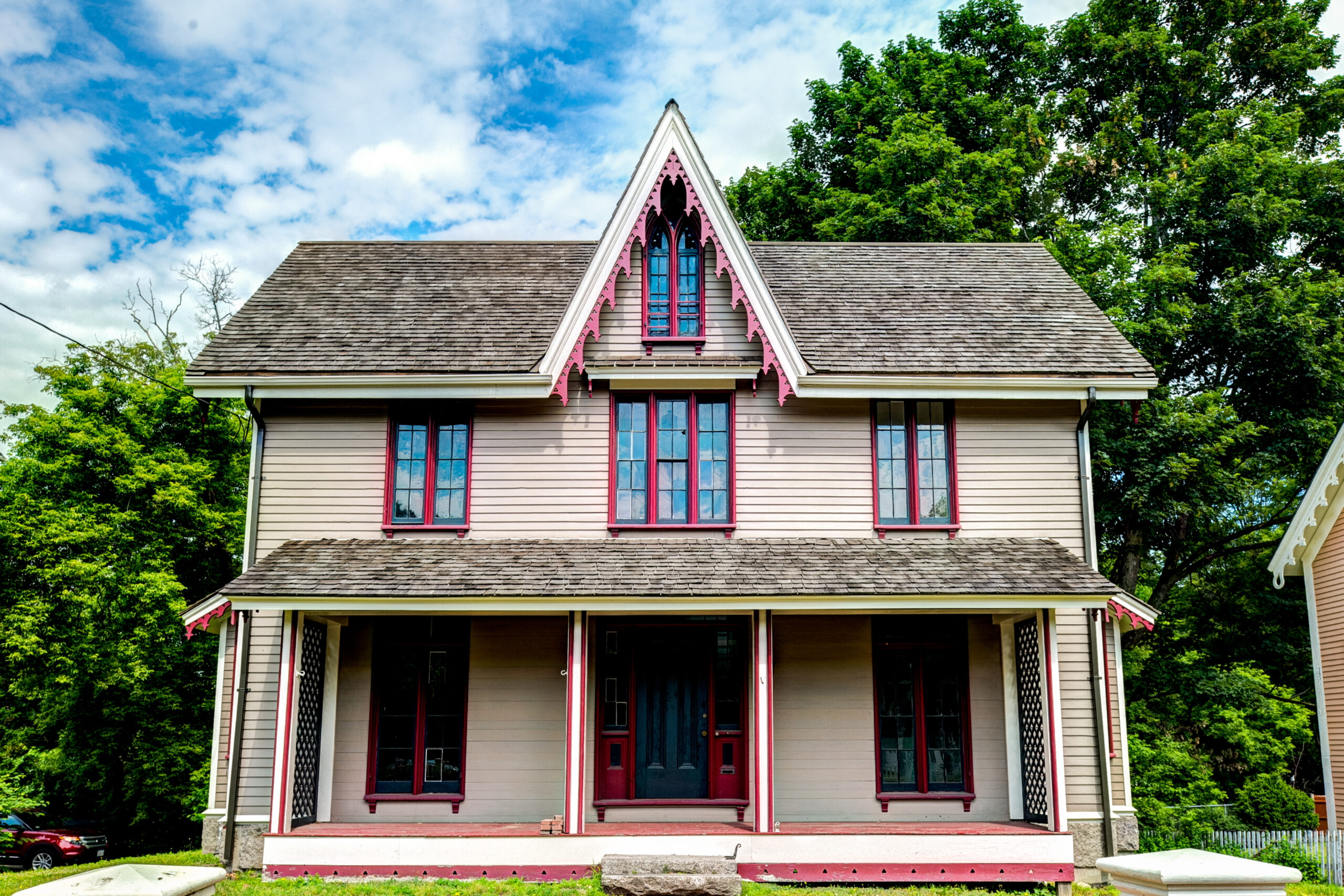 Sutton-Pierson House, Ruth Hill Library and Archive Center